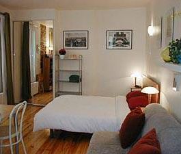 Logement à Paris, Location meublée - Photo 3