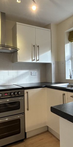 The Breech, Sandhurst The Breech, Sandhurst - Photo 1