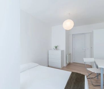 Calle de Talavera, Madrid, Community of Madrid 28016 - Photo 2