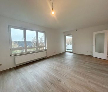 Schöne Etagenwohnung mit Balkon - WBS erforderlich - Foto 1
