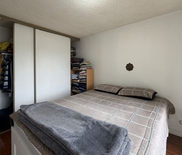 For Lease - 17 Brisbourne Grove, Toronto, Ontario - Photo 6