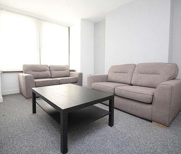 Sandhurst Grove, LS8 - Photo 1