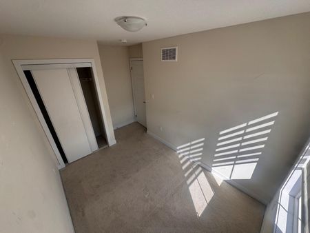 For Lease - 21 Melody Lane, Thorold, Ontario - Photo 4