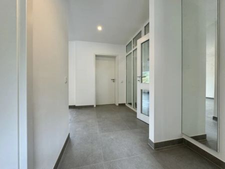 +++ 4,5 Zimmer-Maisonette-Wohnung - Erstbezug nach Modernisierung +++ - Photo 2