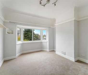 4 bedroom semi-detached house to rent - Photo 3