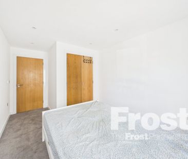 Railway Terrace, Slough, Berkshire,SL2 - Photo 5