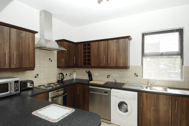 Apt 2 358 Lisburn Road, Belfast, BT9 7EP - Photo 1