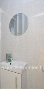 Flats in Leeds Properties Leeds - Photo 3