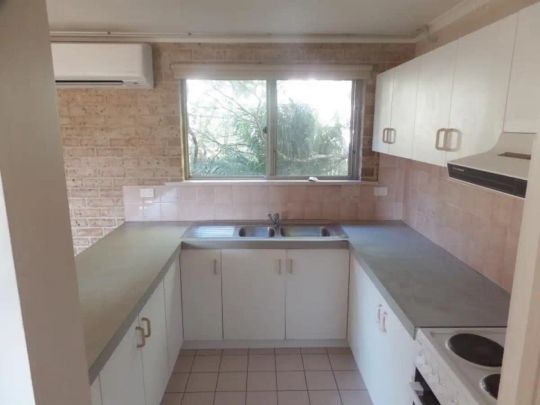 “SPACIOUS TWO BED UNIT IN QUIET BLOCK AND CONVENIENT LOCATION” - Photo 1