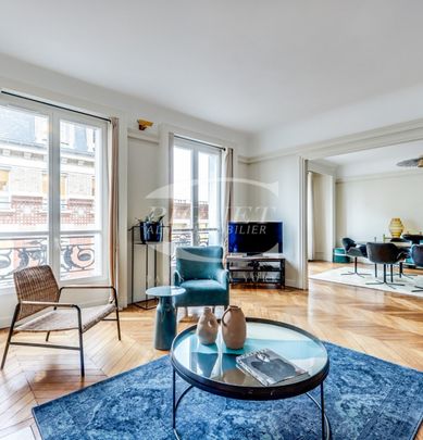 Appartement • Enfants Rouges - Photo 1