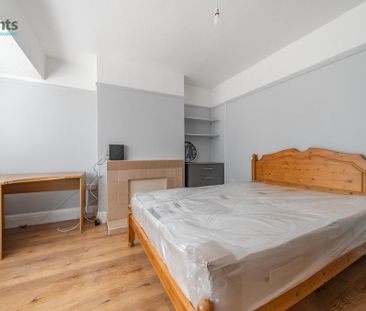 4 bedroom terraced house to rent - Photo 2