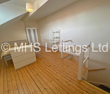 3 Bedroom Mid Terraced House for rent in Stanmore View - Photo 1