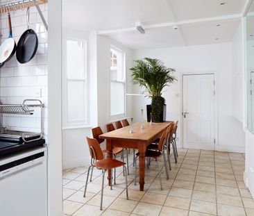 Room in a Shared House, London, W12 - Photo 2