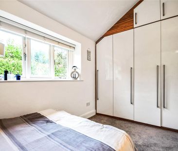 3 bedroom end of terrace house to rent - Photo 1