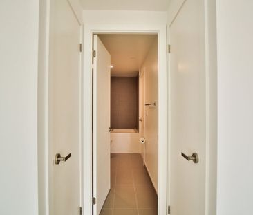 For Lease - 370 Martha Street Unit# 1008, Burlington, Ontario - Photo 1