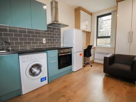 Studio to rent - Photo 3