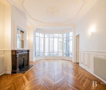 Rental Apartment Paris 7th Saint-Thomas-d'Aquin - Photo 5