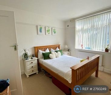 2 bedroom maisonette to rent - Photo 2