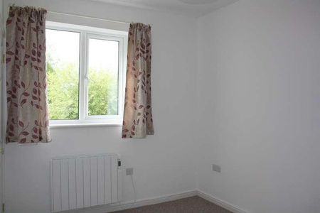 Station Road, Yate, BS37 - Photo 2