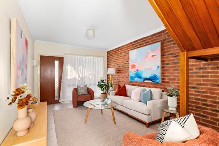 Where Comfort Meets Convenience - Photo 2