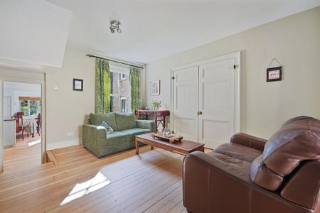 2 bedroom terraced house to rent - Photo 2