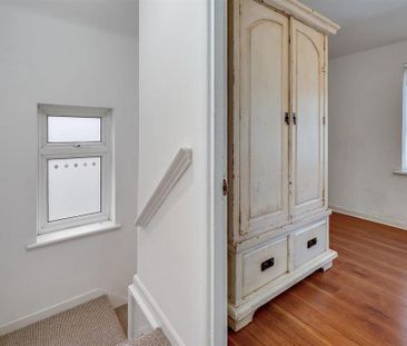 2 bedroom property to rent - Photo 3