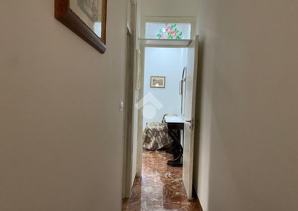 6 locali in affitto