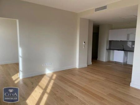 Appartement à louer 4 pièces 94m² - Photo 3
