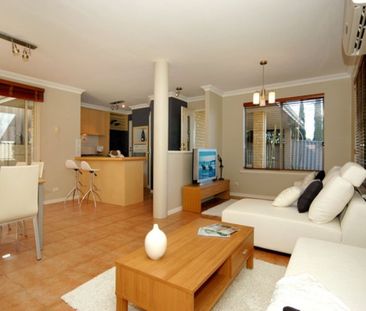 12A Coronation Street, Doubleview - Photo 4