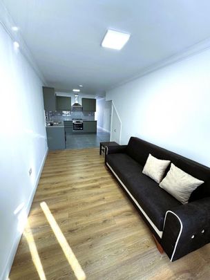 1 bedroom flat to rent - Photo 1