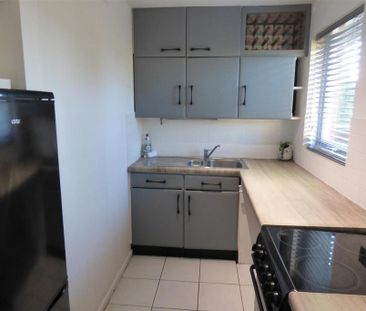 1 bedroom semi-detached house to rent - Photo 6