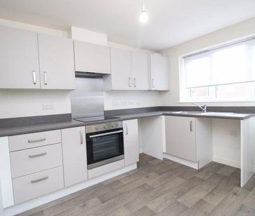 2 bedroom terraced house to rent - Photo 4