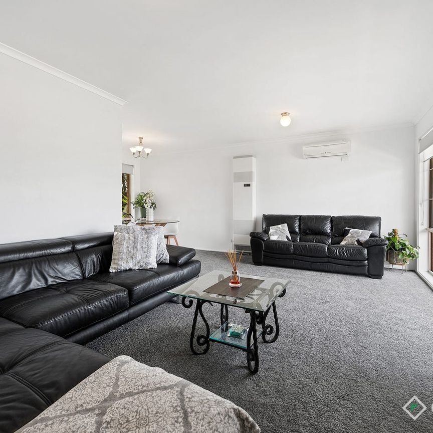 Low-Maintenance Living in a Prime Kurunjang Location - Photo 1