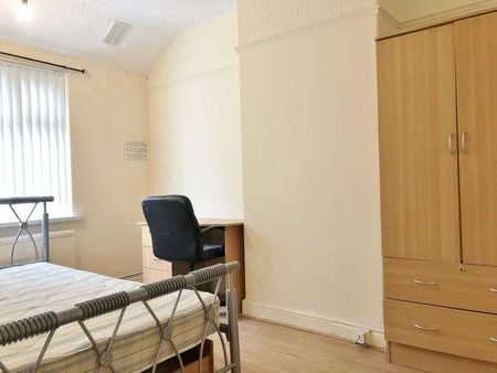 Finchley Road, Manchester, M14 - Photo 3