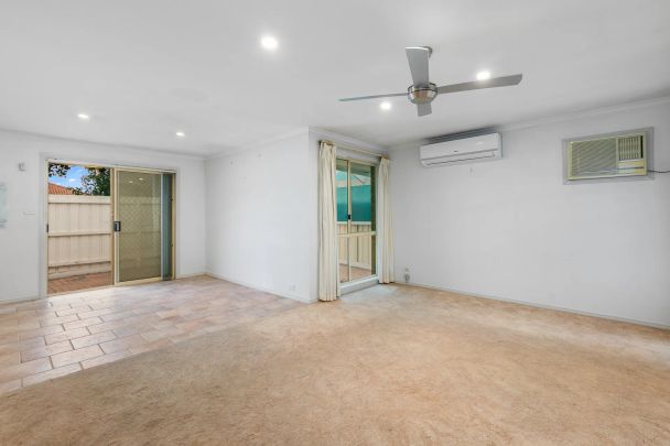 Stylish Two-Bedroom Home with Spacious Courtyard & Outdoor Entertaining - Photo 1