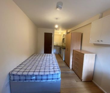 Studio to rent - Photo 4