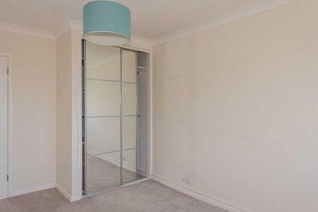 2 bedroom maisonette to rent - Photo 5