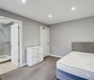 House of multiple occupation to rent - Photo 5