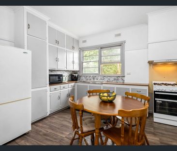 Conveniently located home! - Photo 3