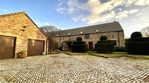 5 bedroom semi-detached house to rent - Photo 1