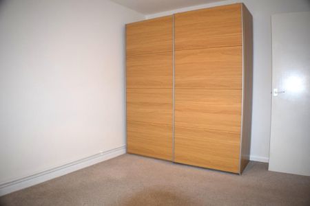 2 bedroom bungalow to rent - Photo 2