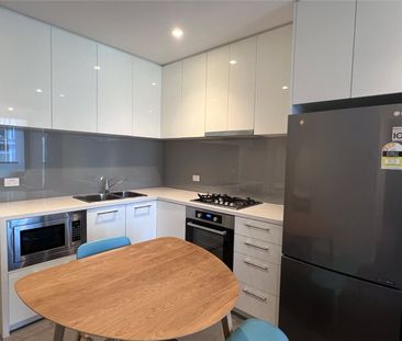 4405/618 Lonsdale Street - Photo 4