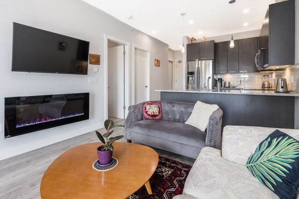 Stylish Condo - Photo 1