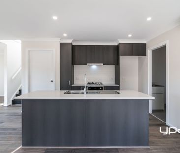 BRAND NEW TOWNHOUSE IN A GREAT LOCATION - Photo 5