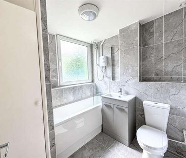 West Court, Goldington Green, Bedford, MK41 - Photo 6