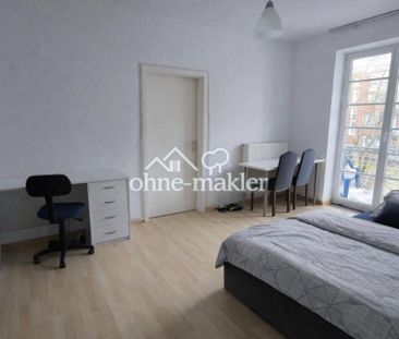 Sanierte 2 Zimmerwohnung mit Balkon und EBK, Denkmalgeschützes Haus - Photo 2