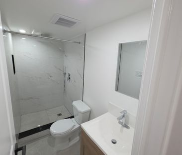 For Lease - 1 Huron Court, Aurora, Ontario - Photo 3