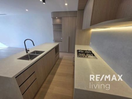 “Wave Residence - West End's New Centrepiece” - Photo 5