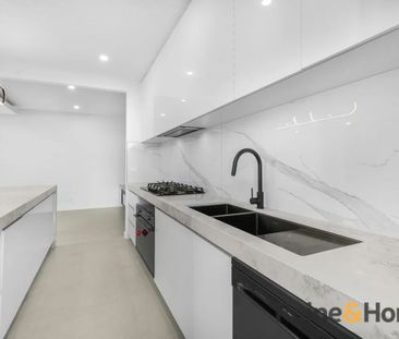 Modern family living in the heart of Mickleham! - Photo 3