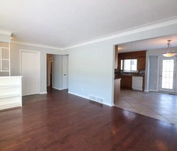 675 Geneva Street — 3 Bedroom - Photo 3